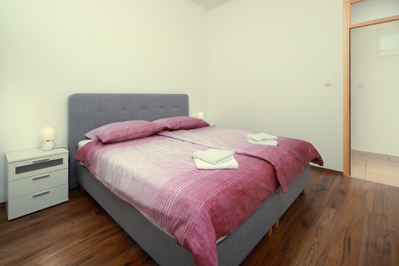 Apartments Galboka Nerezine Ngoại thất bức ảnh