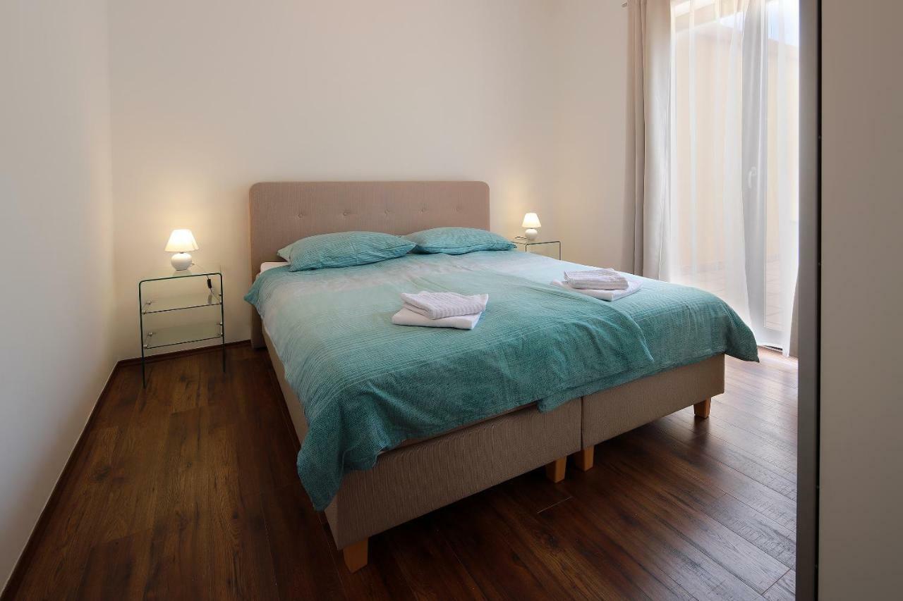 Apartments Galboka Nerezine Ngoại thất bức ảnh